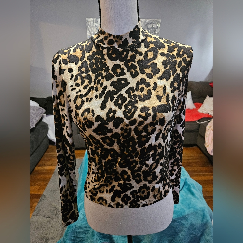 Gaze Leopard Print Top